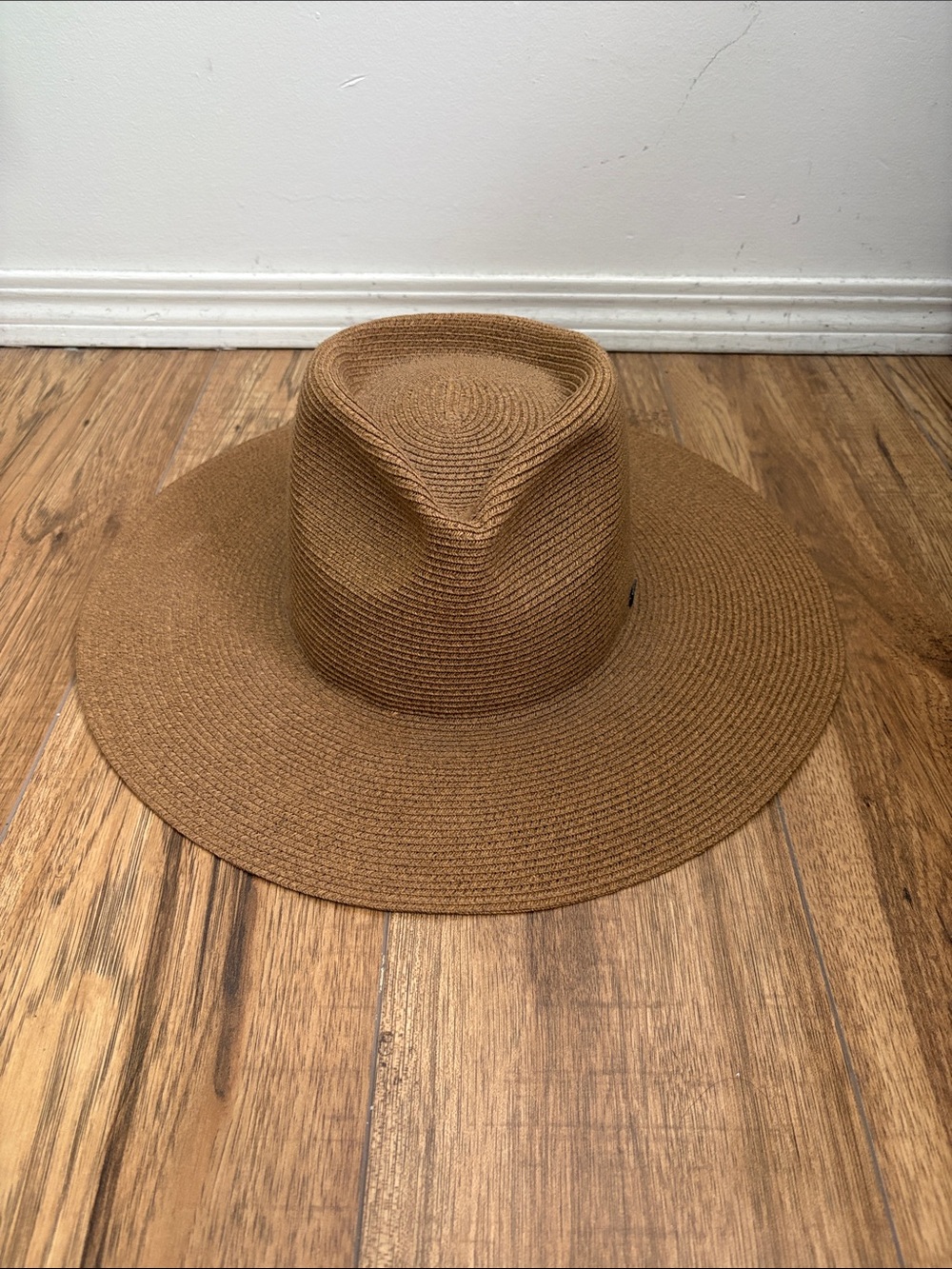 BNWT West Von 100% paper Straw Fedora Hat - Brown